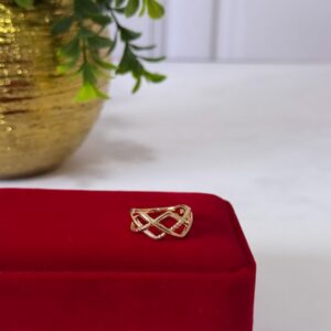 18125 ANILLO CON DISEÑO CRUZADO 18K