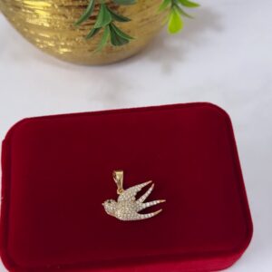 D18074 DIJE DE GOLONDRINA CON BRILLOS 18K