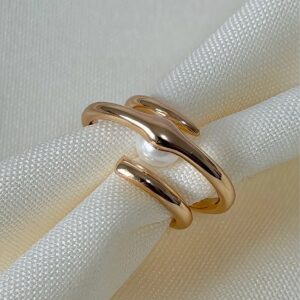 A181244 PIERCING A PRESION DISEÑO DE DOS LINEAS CON UNA PERLA 18K