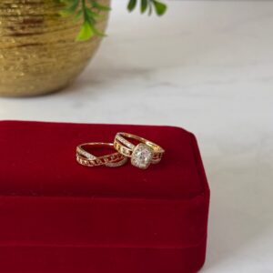 18134 ANILLO DOBLE ENTRELAZADO CON CRISTALES 18K