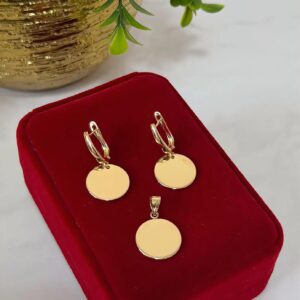 J18056 JUEGO DE DIJE Y ARETES DE CIRCULOS LISO 18K