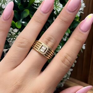 14010 ANILLO CON LINEAS Y PIEDRA CUADRADA 14K