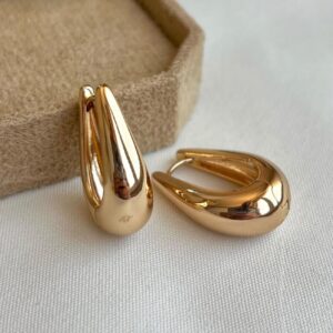 A18333 ARETES LISO MEDIANO 18K