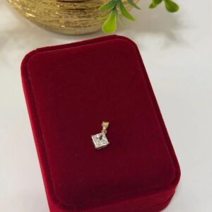 D18093 DIJE DE CRISTAL CUADRADO 18K