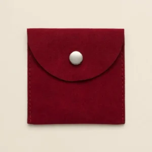 B38 BOLSA MINI TIPO SOBRE TERCIOPELO ROJA BOTON PLATEADO